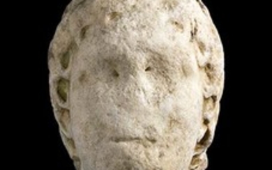 Testa muliebre II - III secolo d.C. alt. cm 28;...