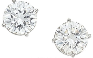 55245: Diamond, Platinum Earrings Stones: Round brilli