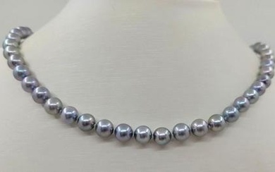 7x7.5mm AAA Quality Silvery Akoya pearls - Necklace