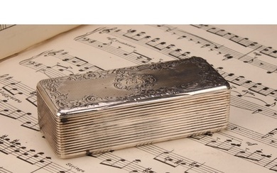 A 19th century French silver rounded rectangular snuff box, ...