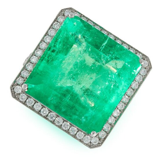 A COLOMBIAN EMERALD AND DIAMOND COCKTAIL RING in