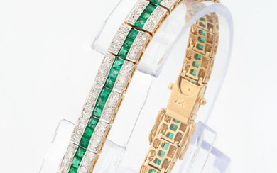 A Fine Art Deco 18K Gold Diamond and Emerald Tennis Bracelet