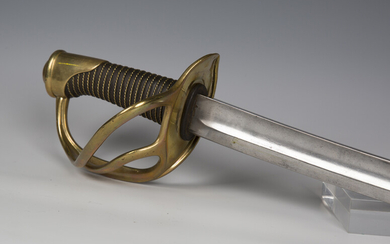 A French 1822 model cavalry trooper's sabre with curved double-fullered blade, blade length 91c