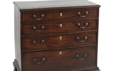 A George III Style Mahogany Chest of Drawers.