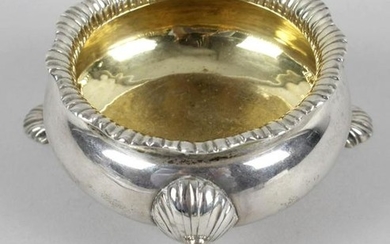 A George IV silver open salt, of cauldron shape with