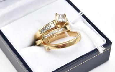 A PRINCESS CUT DIAMOND RING SUITE WEIGHING 1.00CTS IN 18CT GOLD