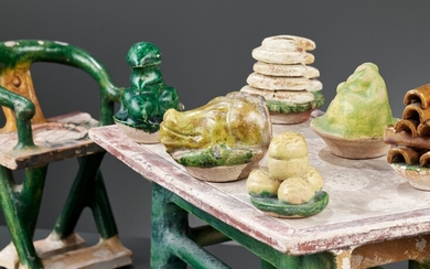 A SET OF SANCAI-GLAZED POTTERY FURNITURE AND OFFERINGS, MING DYNASTY