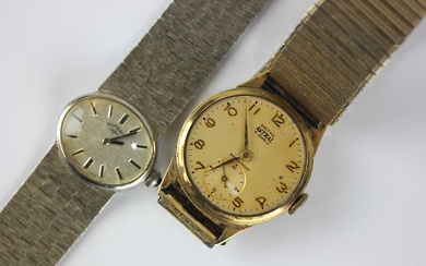 A Smiths Astral 9ct gold circular cased wristwatch