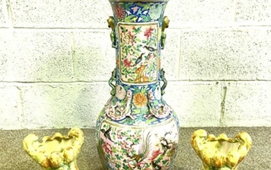 A large Chinese enameled baluster vase, late Qing or Republic period, decorated in colours and