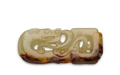 A yellow jade 'dragon' pendant, 17th/18th century | 十七/十八世紀 黃玉龍形珮, A yellow jade 'dragon' pendant, 17th/18th century | 十七/十八世紀 黃玉龍形珮