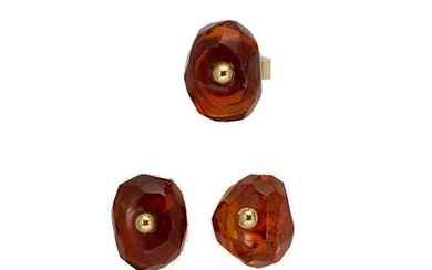 An amber ring together with a pair of ear clips, faceted amber, approximately 22 x 16.7mm, drilled