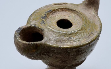 Ancient Roman Ceramic Rare Green Lead-Glazed oil lamp NO RESERVE - 7 cm (No Reserve Price)