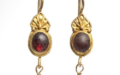Ancient Roman - Gold, garnet and cornelian, Earrings