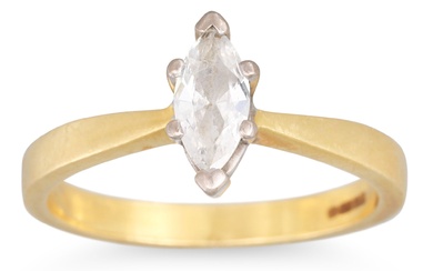 BAGUE SOLITAIRE EN DIAMANT, le diamant de taille marquise monté en or jaune 18ct. Estimation...
