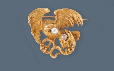 BROCHE "Chimère au serpent" en or (750) et deux diamants taille ancienne de 0.50 ct...