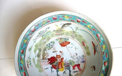 Bowl (1) - Famille rose - Porcelain - Bassin lave main en porcelaine famille rose, - China - Late 19th century