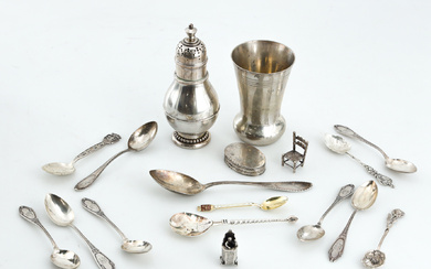COLLECTION OF OBJECTS, silver, including vase P.Hertz, Copenhagen. 18 dlr.