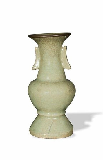Chinese Celadon Glazed Vase, Ming or Earlier