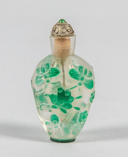 Chinese Old Overlay Glass Snuff Bottle