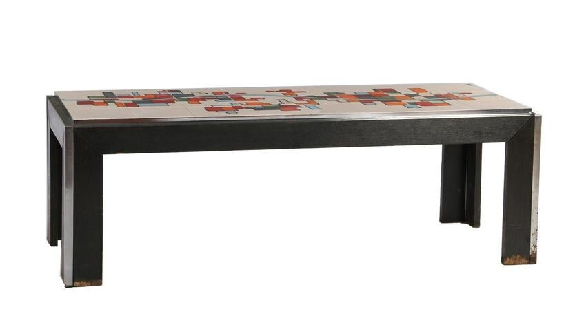 Coffee table with 24 tiles with polychrome decor