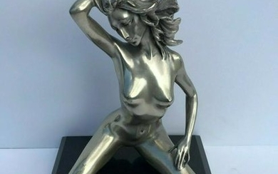 Deco/Modern Nude girl Silver patina black marble