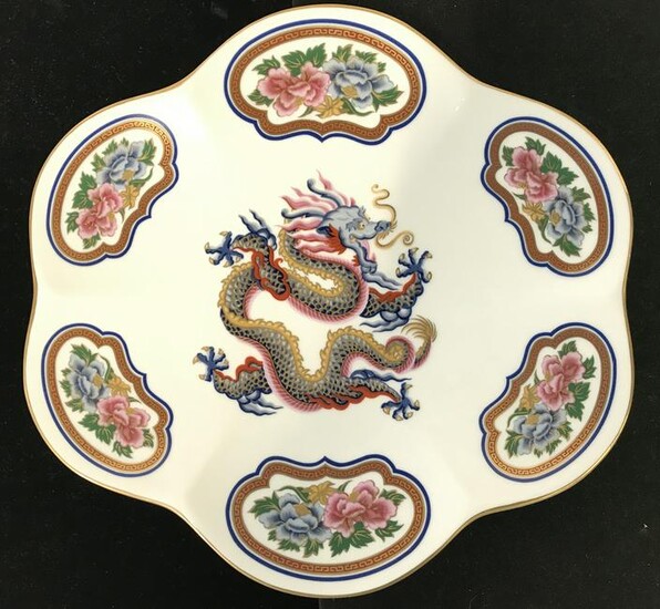 ELIZABETH ARDEN CHINOISERIE COLLECTION Plate