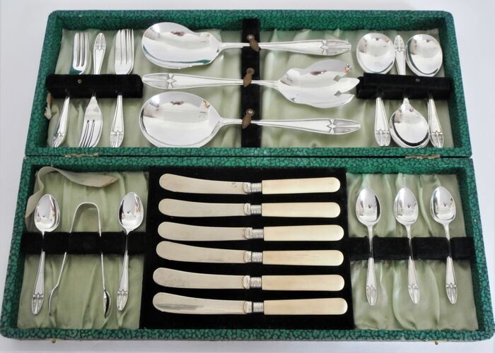 EPNS - Art Deco silver plated 6-person dessert cutlery in original case, ca. 1925 (27)