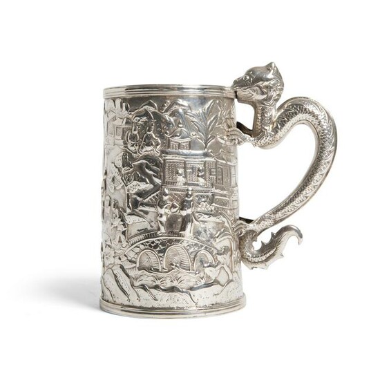 EXPORT SILVER MUG WITH FIGURES QING DYNASTY, C.1860