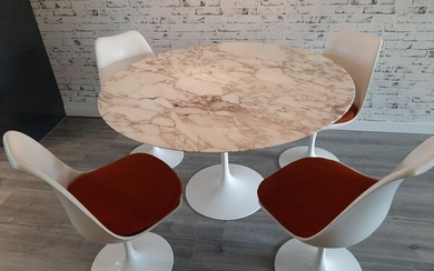 Eero Saarinen - Knoll - Dining room chair, Dining table (4) - Tulip Chair
