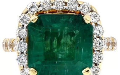 Elegant Diamond 8.08ct Genuine Emerald 18K Yellow Gold Halo Eternity Cocktail Ring