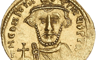 Empire Byzantin - Au nom de Constantin V Solidus A : Buste de face R...