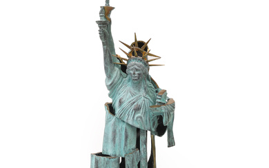 FERNANDEZ ARMAN. Sculpture of patinated and polished bronze, Statue of Liberty, signed and numbered 84/100.