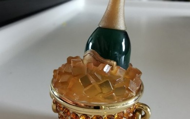 Figurine - Vintage Estee Lauder parfume compact - Metal and Swarovski crystal