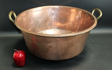 French polished copper candy vat