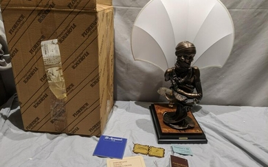Giuseppe Armani Florence Sculpture Mystery Lamp & Shade