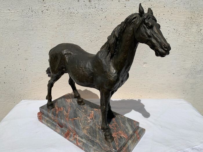 Horse, Sculpture (1) - Bronze (patinated) - Second half 20th century