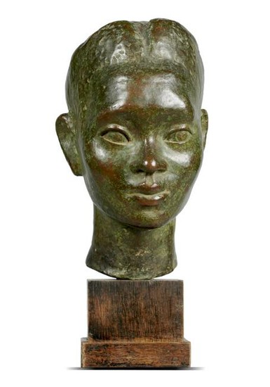 Interior sculpture: A bronze bust of a girl