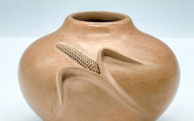 Iris Nampeyo Hopi Pottery, Wide Buff Colored Corn Jar Signed