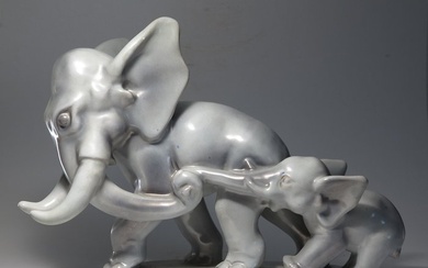 Komlós Ceramics - Elephant family