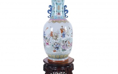 LARGE CHINESE VASE, PROBABLY FROM THE REPUBLIC, 1912-1949.