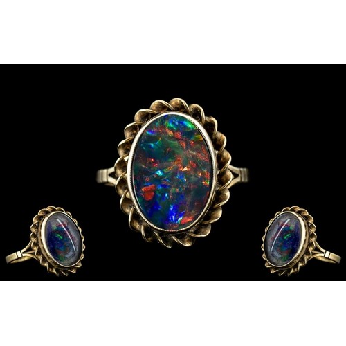 Ladies - Attractive 9ct Gold Single Stone Opal Set Ring, Exc...