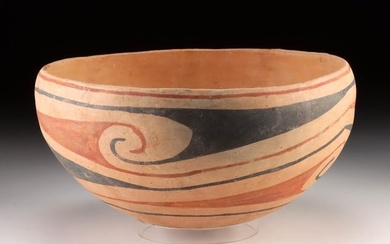 Large Casas Grandes Barbicora Polychrome Pottery Bowl