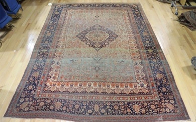 Large & Finely Hand Knotted Feraghan Sarouk Carpet