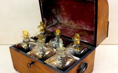 Liquor cellar with 6 carafes - Burr walnut, Crystal, Gilt - Second half 19th century
