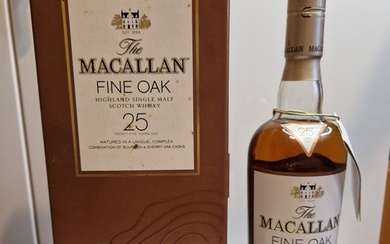 Macallan 25 years old - Fine Oak - Bourbon & Sherry Oak Casks - Original bottling - b. 2000s - 700ml
