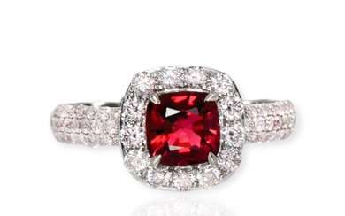 No Reserve Price - IGI 0.96 ct Natural Unheated Intense Orange Red Spinel with 0.70 ct Natural Pink Diamonds - Engagement ring - 14 kt. White gold Spinel - Diamond