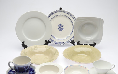 PORCELAIN and CERAMIC OBJECTS, approx. 40, incl. Four-leaf clover and Gefle.