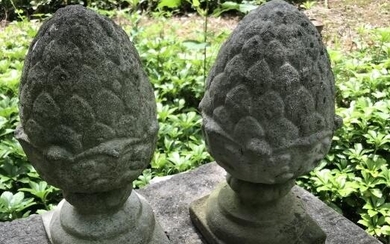Pair Cast Stone Acorn Design Garden Statue Finials