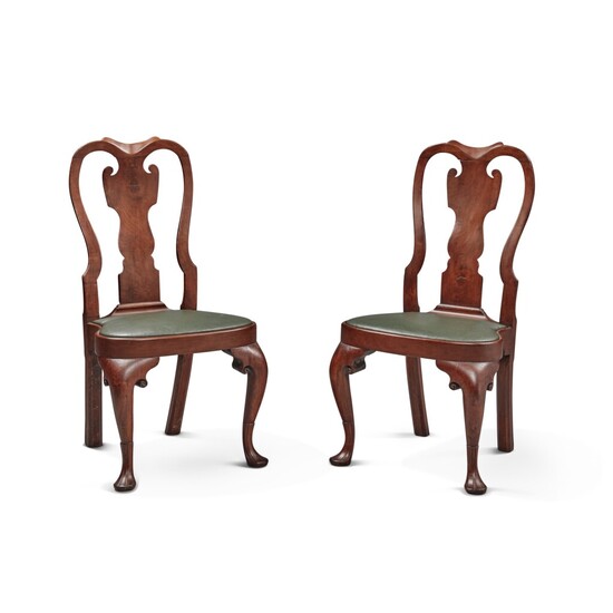 Pair of Fine Queen Anne Carved Walnut Compass-Seat Side Chairs, Philadelphia, Pennsylvania, Circa 1760