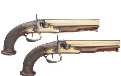 Paire de pistolets d'officier français avec barillets en laiton, env. 1810. Canons octogonaux lisses en...